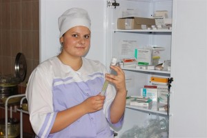 Процедурная медсестра дневного стационара терапевтического отделения Маргарита Белая 