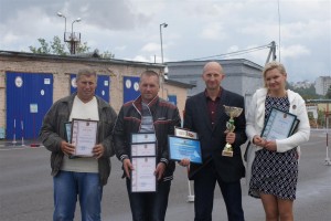 кубок и диплом первой степени у представителей Шарковщинско-Миорской МРОС ДОСААФ