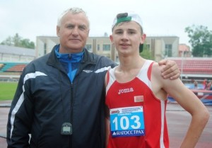 Антон Бильдюго вместе со своим тренером Сергеем Мищенковым